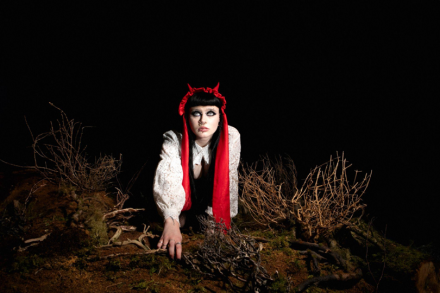 Bellzzz veröffentlicht Debütsingle „Plastic Unicorns“ 