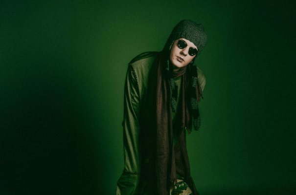 Kerker veröffentlicht düstere neue Single „DNA“