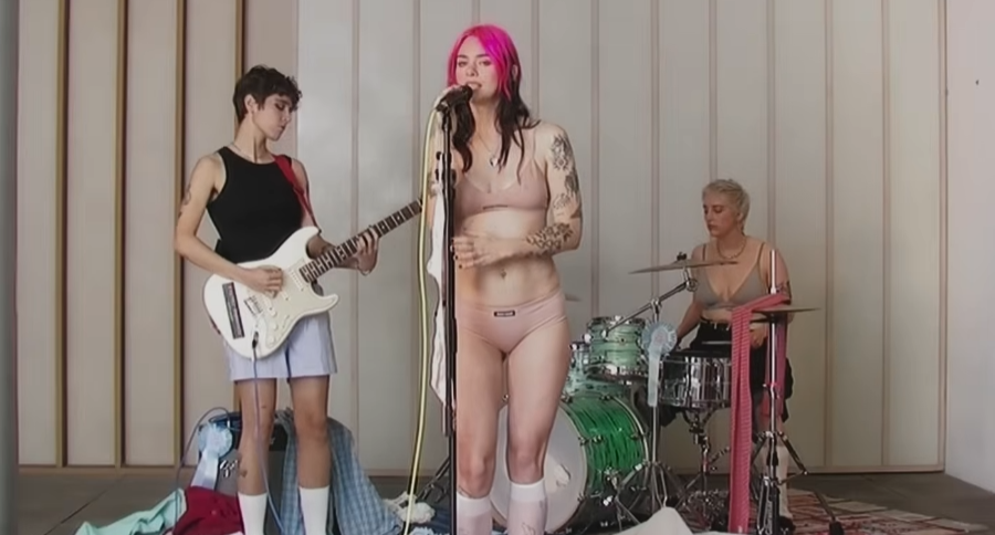 girli startet neue Ära mit Single Better Undressed Bild girli startet neue Ära mit Single Better Undressed Screenshot girli startet neue Ära mit Single Better Undressed Foto