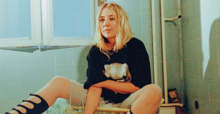 Austra meldet sich mit „Fallen Cloud“ zurück Bild Austra meldet sich mit „Fallen Cloud“ zurück Screenshot Austra meldet sich mit „Fallen Cloud“ zurück Foto