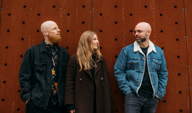 Tinlicker veröffentlichen neue Single God In You Bild Tinlicker veröffentlichen neue Single God In You Screenshot Tinlicker veröffentlichen neue Single God In You Foto