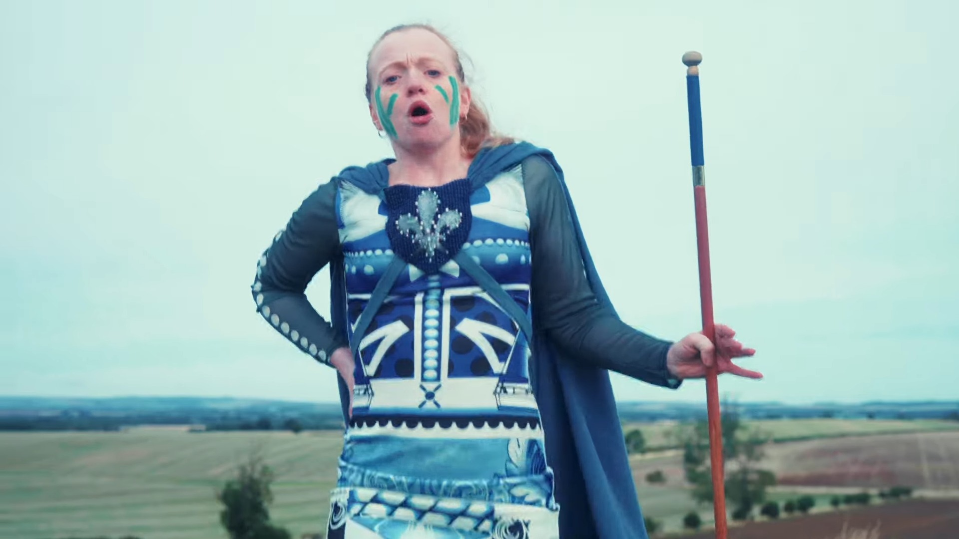 Hen Ogledd kündigen Discombobulated an