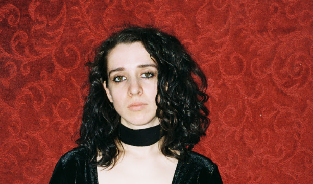 Fee Aviv veröffentlicht neue Single I Don’t Feel