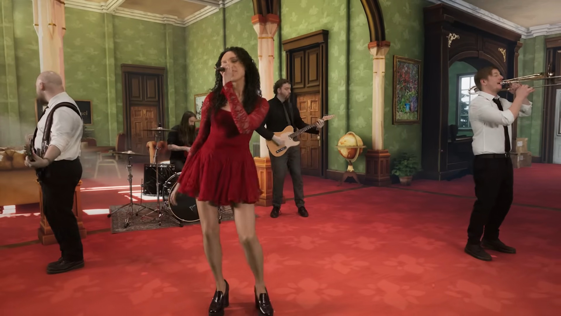 There Are No Ghosts at the Grand veröffentlicht Musikvideo