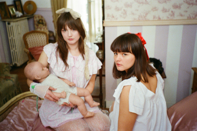 Disgusting Sisters: Neue Single 'Sorry Mister' und Album-Ankündigung