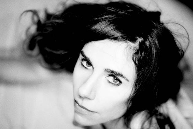 PJ Harvey bringt „Voyager“ heraus – People Festival kehrt zurück