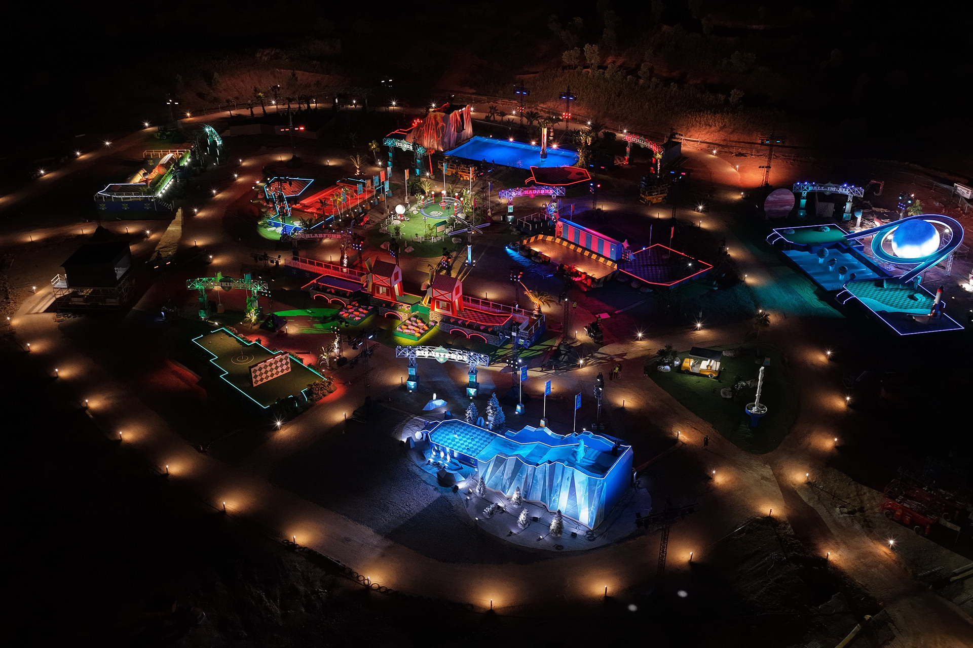 Holey Moley – Minigolf Extreme: Prime Video zeigt Minigolf-Show