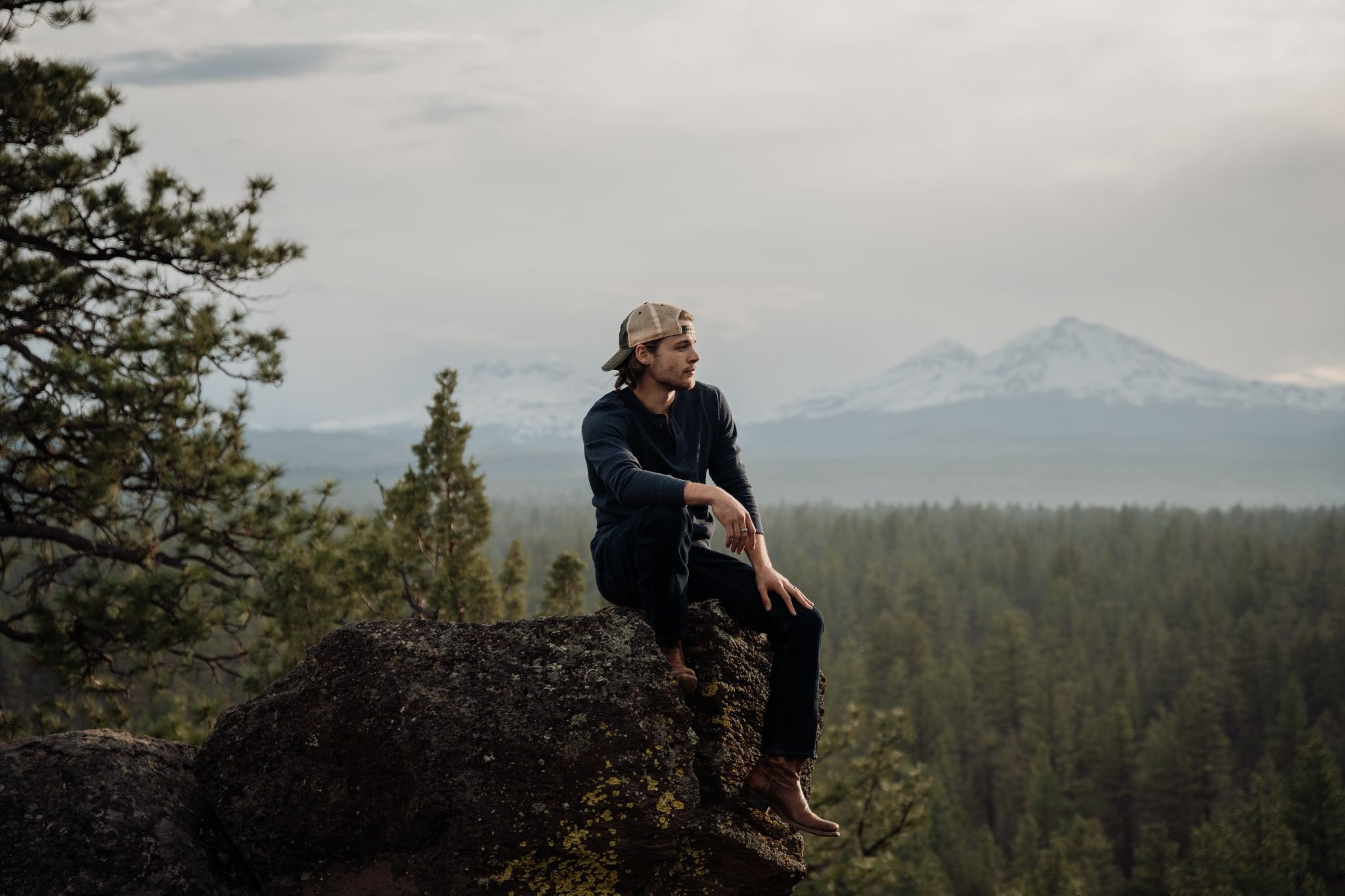 Max McNown: Neue Single „Comets“ kündigt drittes Album an