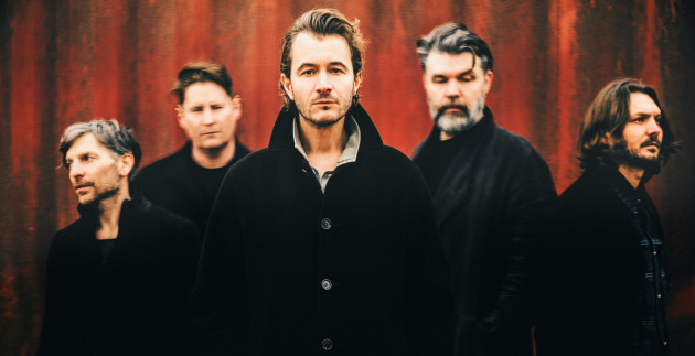 Editors kündigen Album „Surface, Echo & Sound“ an