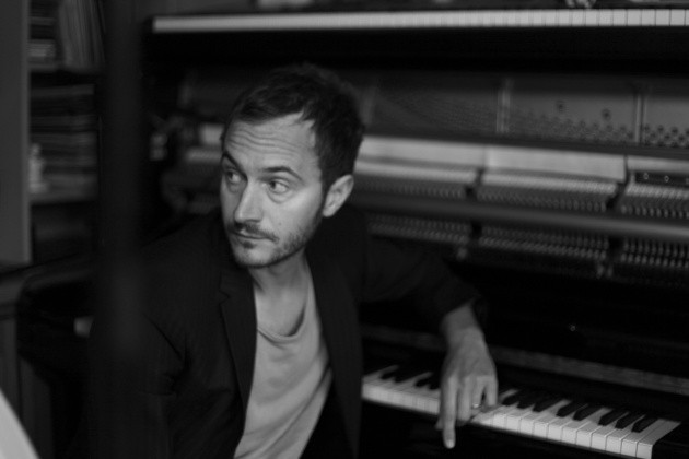 Editors-Frontmann Tom Smith kündigt Solodebüt an Bild Editors-Frontmann Tom Smith kündigt Solodebüt an Screenshot Editors-Frontmann Tom Smith kündigt Solodebüt an Foto