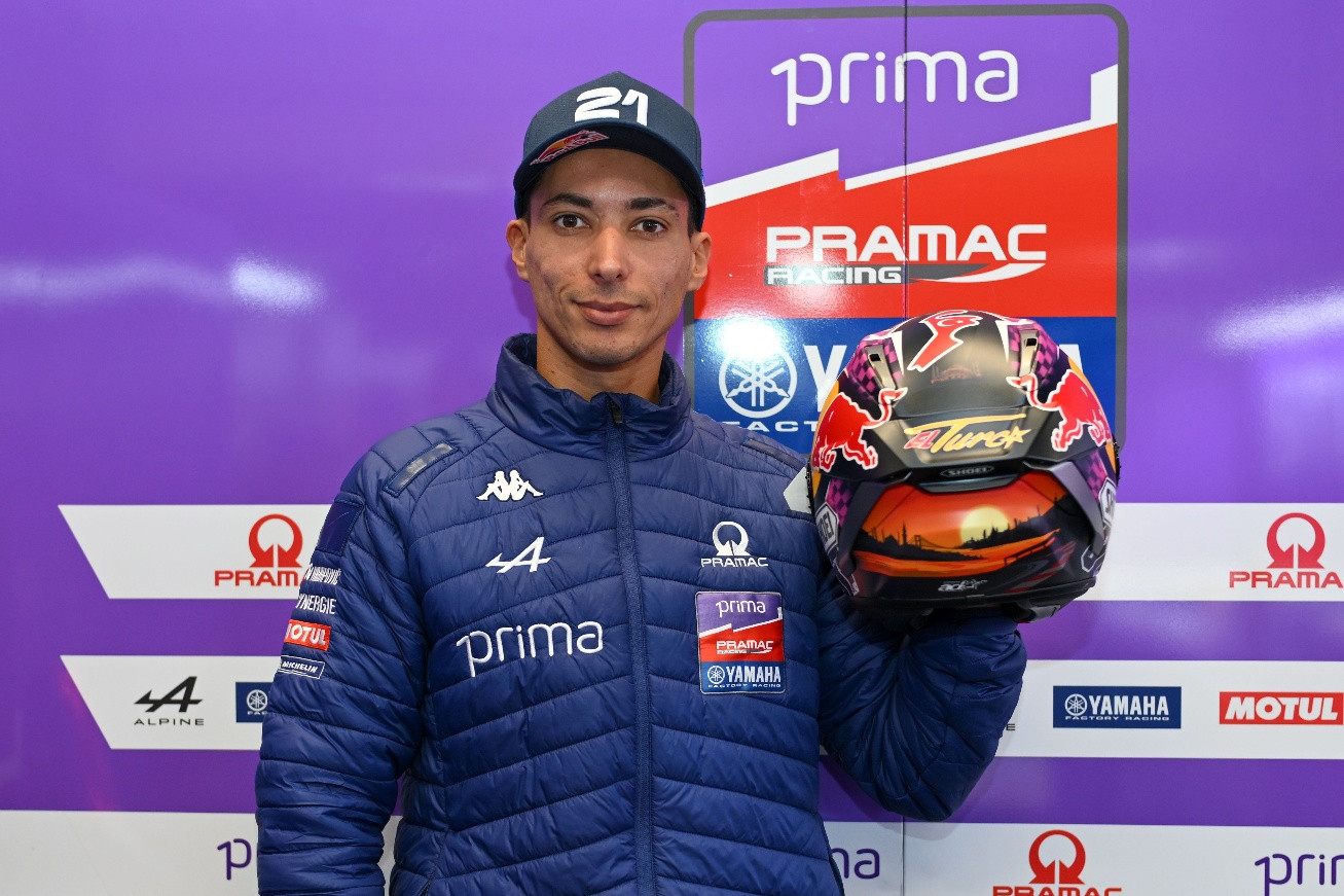 MotoGP 26: Fan-Helm schafft es vom Spiel auf die reale Rennstrecke Bild MotoGP 26: Fan-Helm schafft es vom Spiel auf die reale Rennstrecke Screenshot MotoGP 26: Fan-Helm schafft es vom Spiel auf die reale Rennstrecke Foto