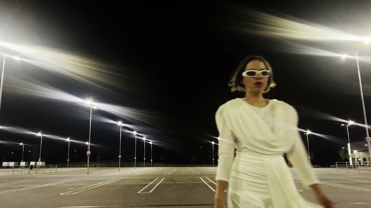 Tove Styrke kündigt neues Album an und zeigt Single 'Me/You' Bild Tove Styrke kündigt neues Album an und zeigt Single 'Me/You' Screenshot Tove Styrke kündigt neues Album an und zeigt Single 'Me/You' Foto