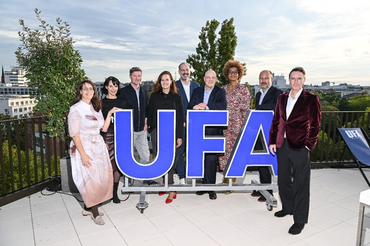 Back in Berlin: UFA feiert Eröffnung des neuen Headquarters Bild Back in Berlin: UFA feiert Eröffnung des neuen Headquarters Screenshot Back in Berlin: UFA feiert Eröffnung des neuen Headquarters Foto