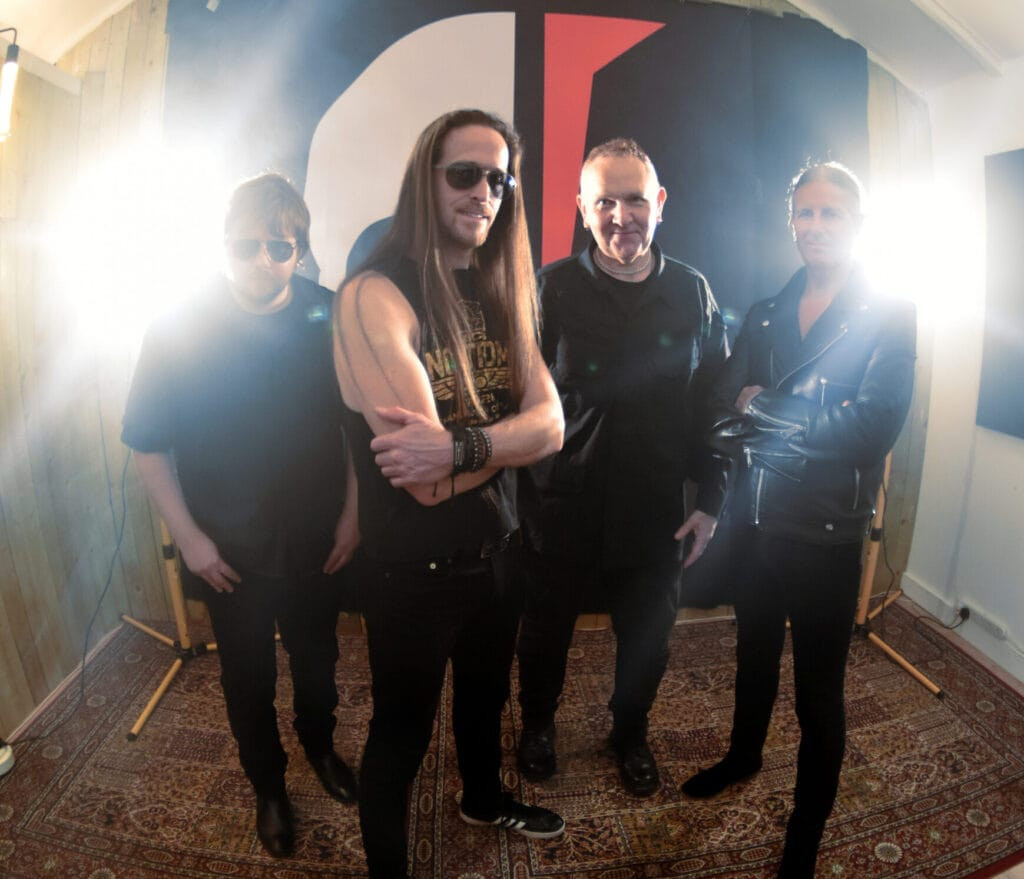 DA: Ehemalige Desolation Angels veröffentlichen Debütsingle