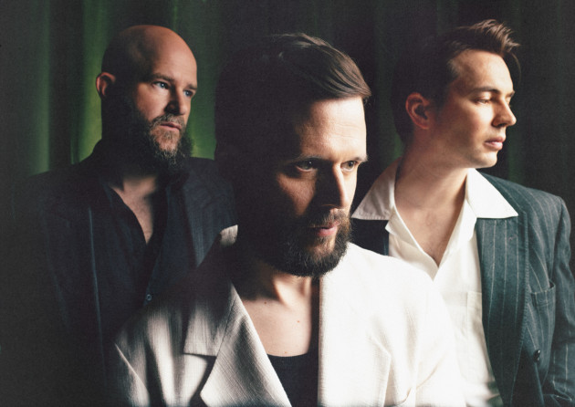 White Lies kündigen neue Single und Tour für 2026 an