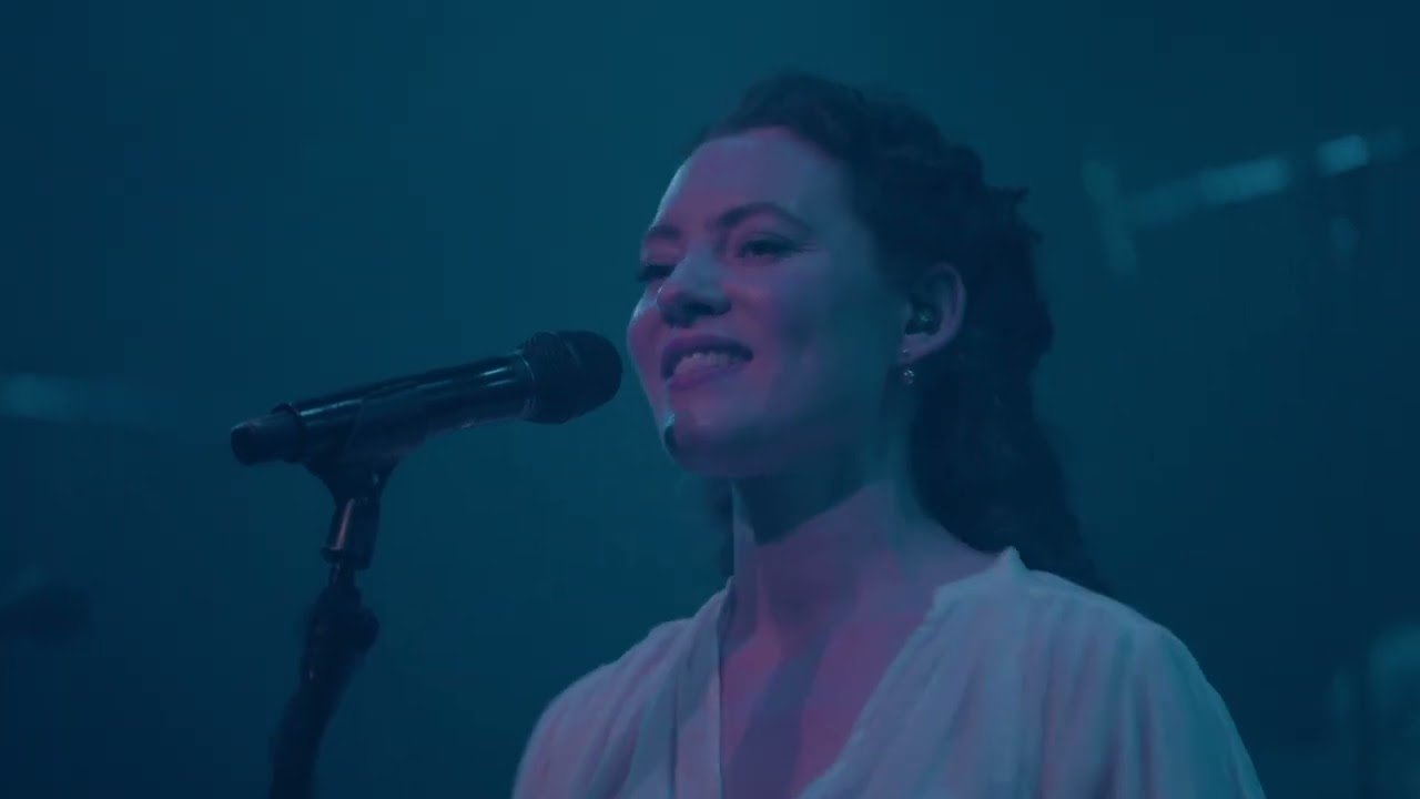 Celine Cairo: Neues Live-Video und Akustik-Konzert in Hamburg