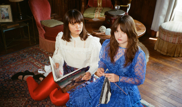 Disgusting Sisters: Neue Single „Waste Of Space“ kündigt Debütalbum an