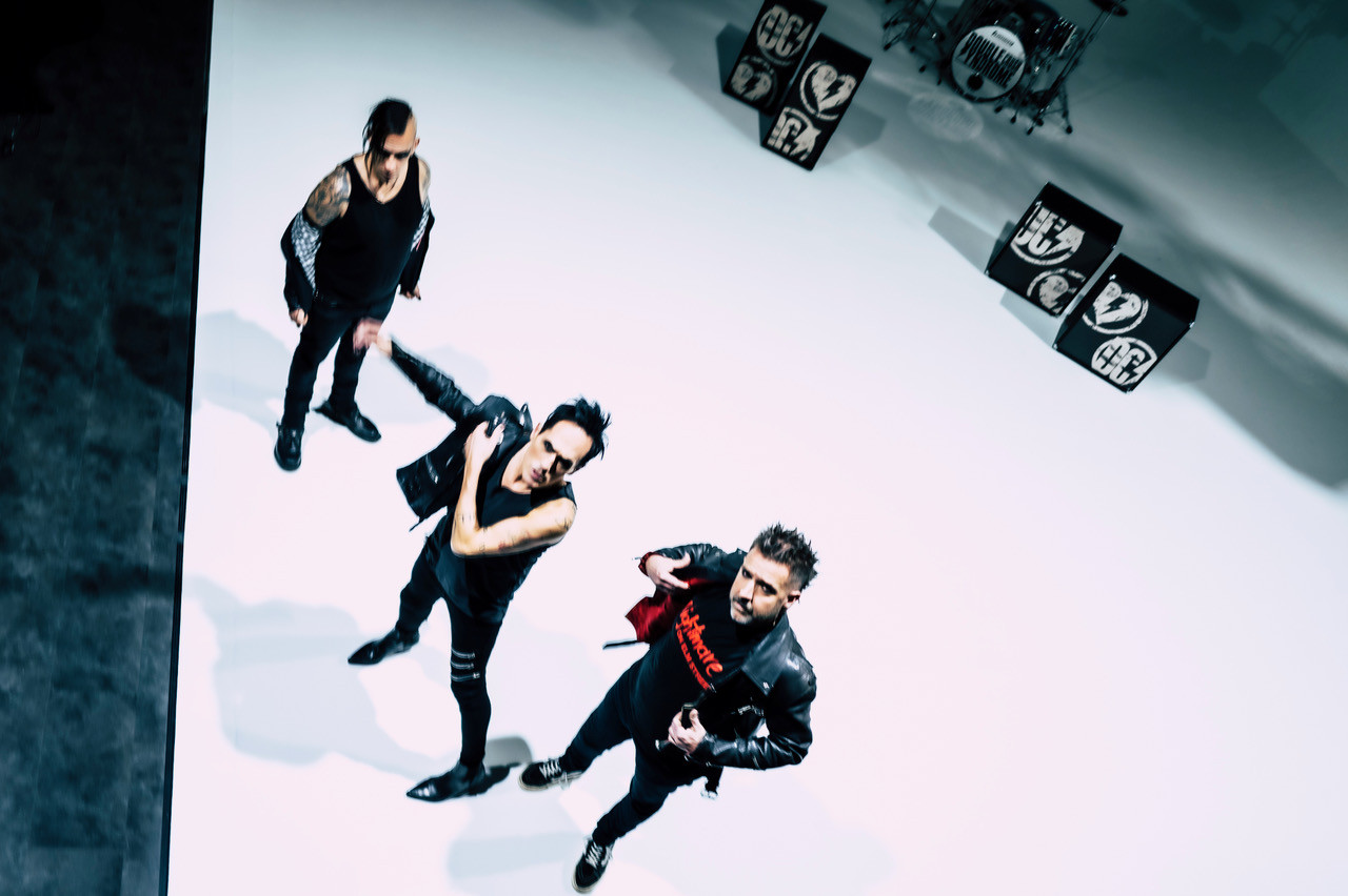 Double Crush Syndrome: Neues Musikvideo zu Death Disco veröffentlicht