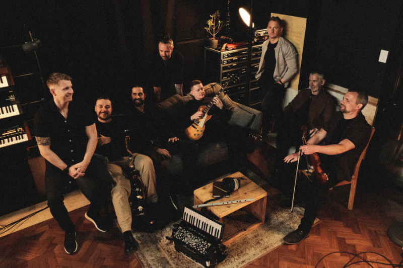 Skerryvore kündigen neues Album 'Beautiful Mistakes' an